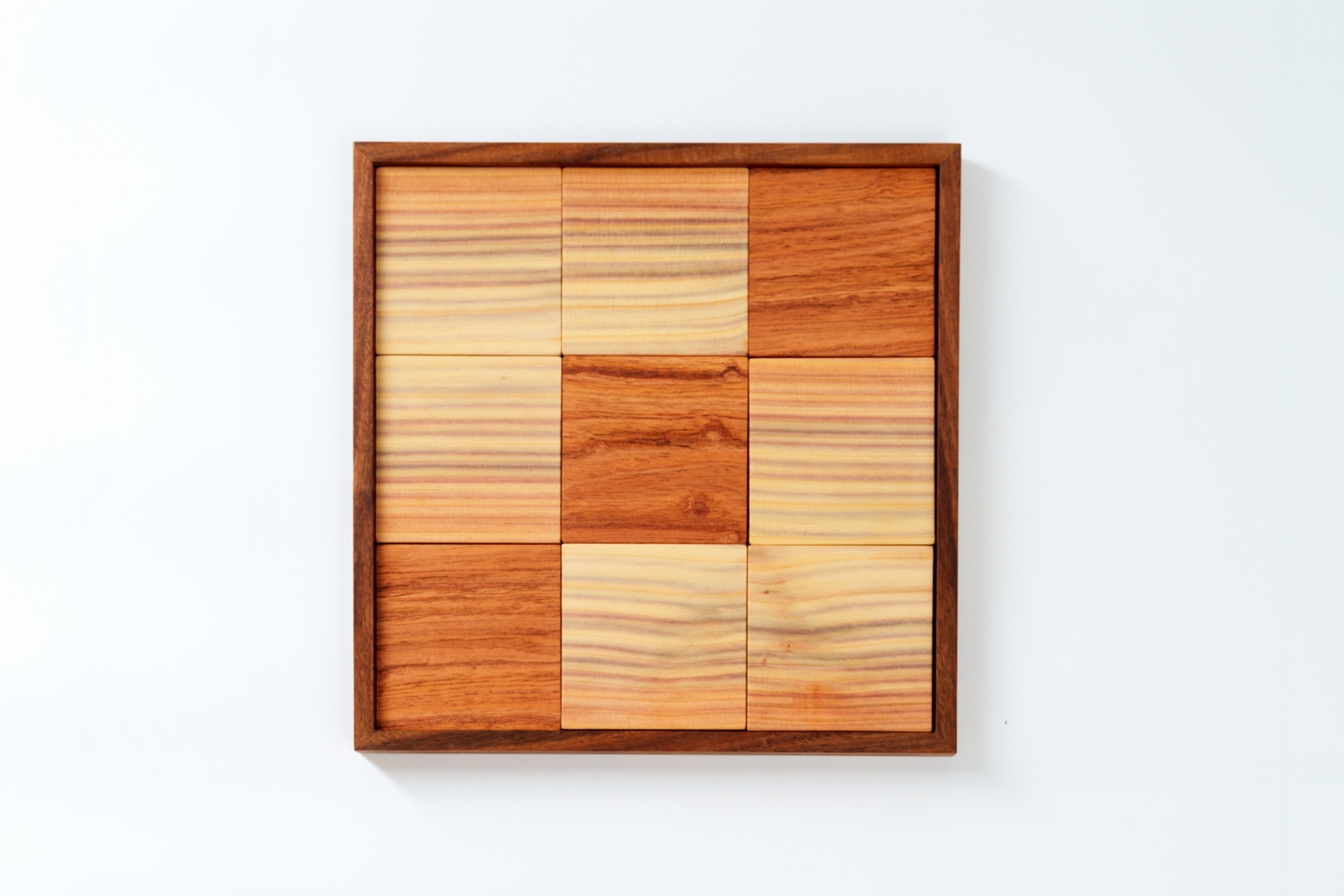 低調的菱格-托盤